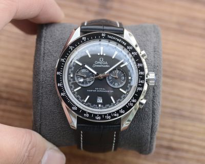 Omega Replica Speedmaster Black Chronograph Dial Leather Strap 42mm For Men