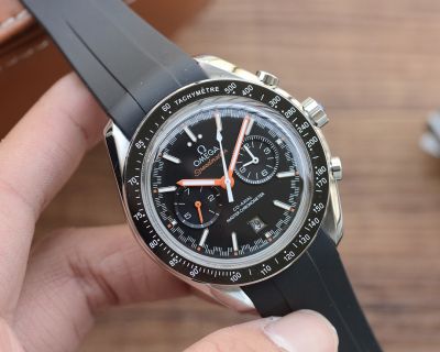 Omega Replica Speedmaster Black  Chronograph Face 42mm Black Rubber Band 