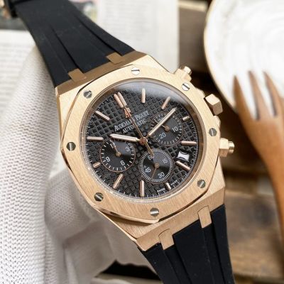 Replica Audemars Piguet Royal Oak Black Chronograph Dial 44mm Quartz Watch